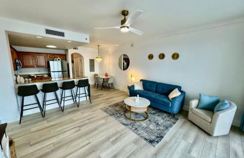 Balcony King Suite - Lake & Pool view - Foto 45