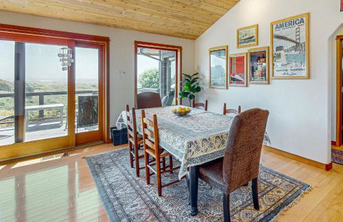 Coastal Haven-Panoramic Ocean View Hot Tub Grill - Foto 6