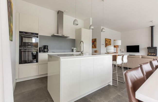 Brand new Luxury Villa on a Small-scale Park With its own Jetty - Photo 39