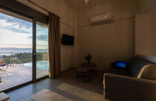 A V Luxury Apartments with Private Pools - Photo 11