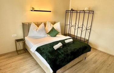 Cellinis Home Apartment - Photo 3