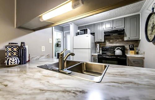 Fairfield Bay Gem with pool access and 4 Mi to Lake - Photo 22