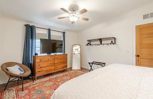 River Access at Blanco River, Charming Big Cottage - Foto 10