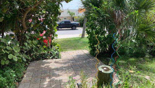 Oleander Cottage- in the Heart of Flagler Beach and steps to the Beach! - Foto 4, Garden view