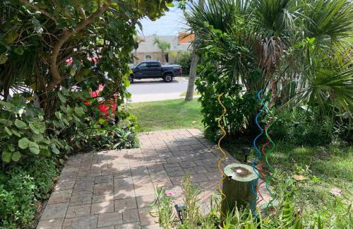 Oleander Cottage- in the Heart of Flagler Beach and steps to the Beach! - Foto 4