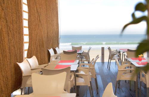 Villa de Lujo con Jardines y Piscina - Foto 53