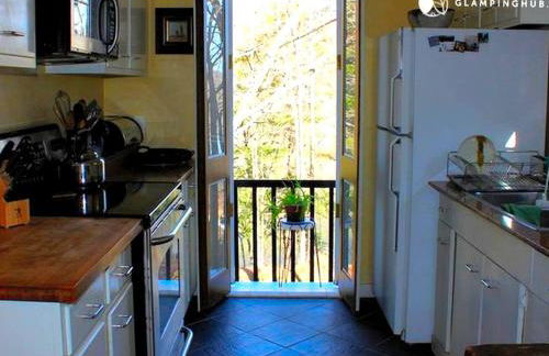 Luxurious Riverfront Cottage with a Hot Tub and a Fireplace near the Twin Lakes, Connecticut - Foto 22