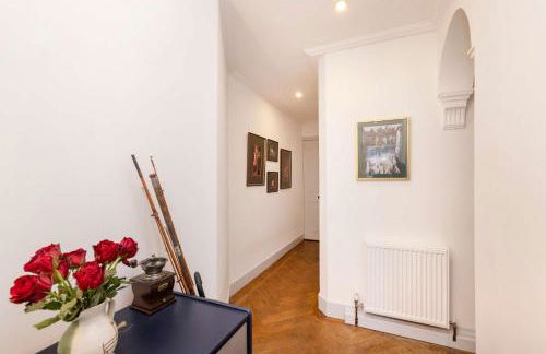JOIVY Spacious 2-Bedroom Ground Floor Flat - Foto 64