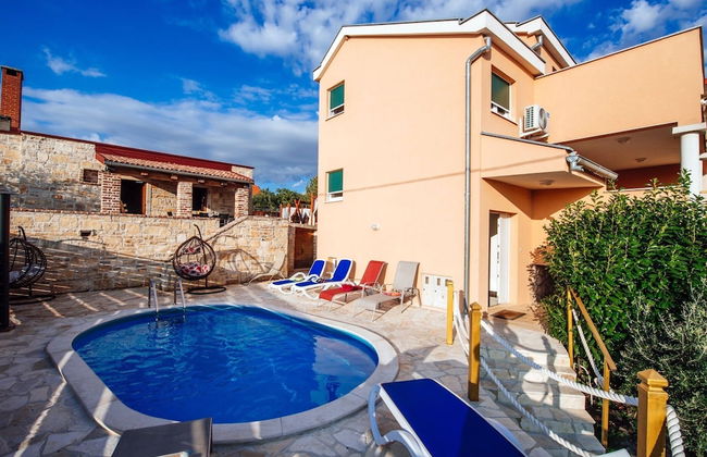 Holiday Home in Jasenice With Garden - Foto 33