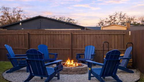 5-BD 2 5-BA Modern Retreat w Games & Hot Tub - Foto 4