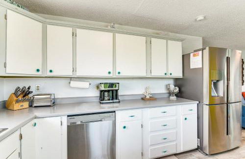 Effortless Beach Days! Family Retreat in Galveston - Photo 10