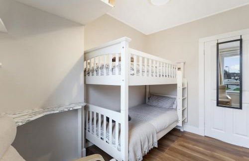 Free Parking - Central - Sleeps 6 - Great Location - Photo 16