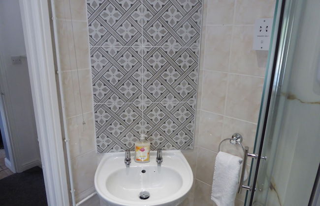 Falstaff Cottage - Photo 27