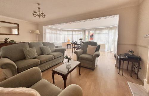 Spacious Home for Workers & Families - Quiet area - Foto 1