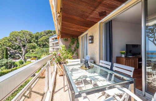 Extraordinary Sea View - 1 Bdr with AC - Photo 20