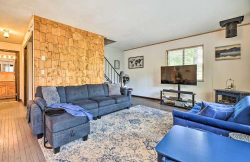 Walk to Lake Game Room Getaway in Pocono Summit! - Foto 12