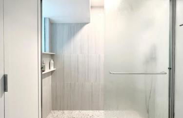 New Listing -Luxury House on the Riviera , Modern Design, and Panoramic Ocean -30 day Minimum - Foto 17