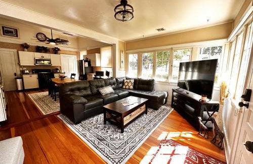 Bright Spacious Cottage in the Heart of Jacksonville - Foto 4