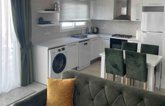 1 Bed Villa Sleeps 2 - Pool, Parking, Wifi - Foto 8