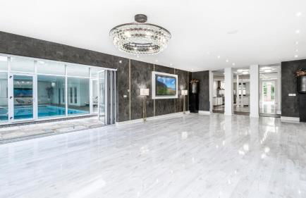 Luxury 10,000 Sq Ft 7-bed Mansion With Indoor Pool - Foto 25