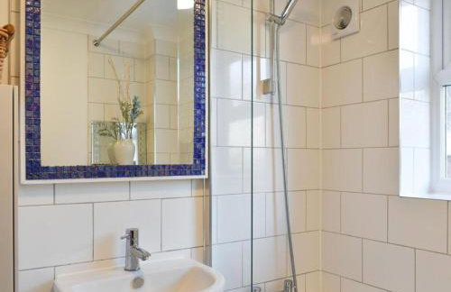 The Sashes - Cozy Apartment - FREE Parking - Ultrafast WIFI - Smart TV - Netflix - sleeps up to 6! Close to Poole Town Center & Sandbanks & Bournemouth - Foto 34