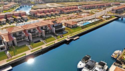 Casa em Condomínio Clube - Ar condicionado - Piscina - Foto 1