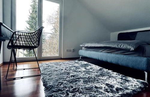 Lakefront View Entire Apartment with 2 bedrooms, 2 full bathrooms & Balcony Waterview - Foto 12