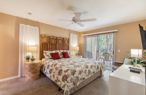 NEAR DIS & Sleeps 10! TWO King Master BR Suites, Bunks For The Kids, Private Patio, NO Steps, Pool, LOW Rates! - Foto 1