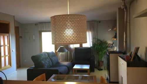 Ático con terraza en Graus-Pirineo de Huesca - Foto 2