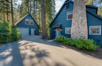 West Shore Lake House by Avantstay Ski Cabin w/ Backyard Sledding Hill! - Foto 98