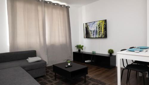 Le 3 Chambres Parking Proche Tram - Foto 5