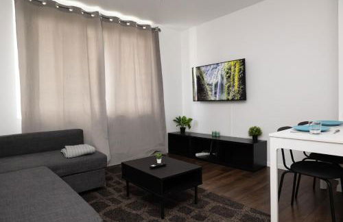 Le 3 Chambres Parking Proche Tram - Foto 5