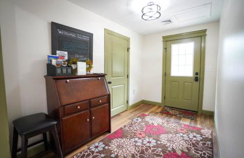 Historic Sears River Home (Main Level) on 10 Acres - Foto 50