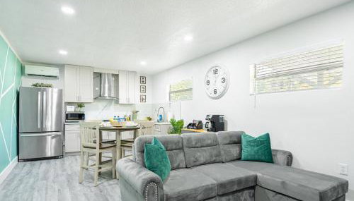 Dora's Haven Getaway-Cozy 1Bedroom with Boat or Camper Parking- Free - Foto 1