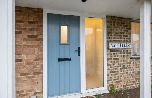Long-short-stay Medway home with parking, WiFi &pool table - Foto 19