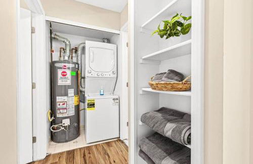 Spacious 1BR Flat, Workspace, King Bed - Foto 2