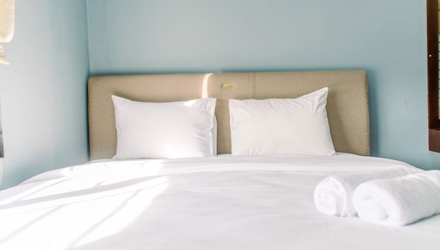 Comfortable And Minimalist 2Br At Marina Ancol Apartment - Foto 4, Habitación