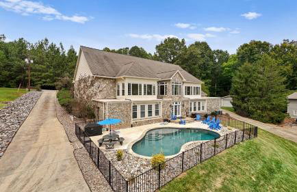 Whitetail Cove by Avantstay Lakefront w/ Pool + Private Dock Sleeps 20 - Foto 87