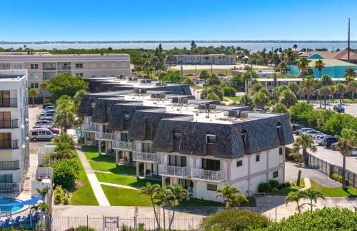 Ola Grande - Beachside Condos with Pool next to Cocoa Beach Pier - Foto 11