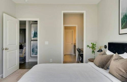 Cottage with 3 King Beds, 3 min to Marina, Fire Pit - Foto 6