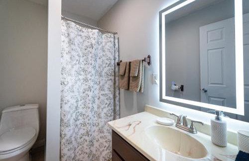 NRG Retreat Pool, Games, Theater and Rock Walls - Foto 18