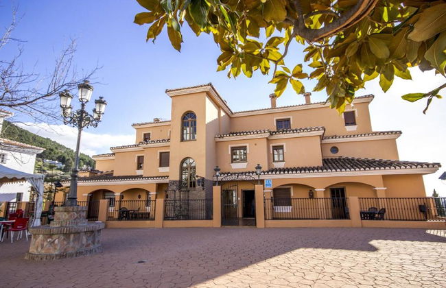 Apartamentos Sierra Tejeda - Photo 9