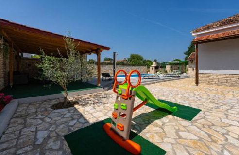 Beautiful Home In Benkovac With Wifi - Foto 18