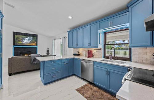 Luxurious Palm Beach Home - Photo 21