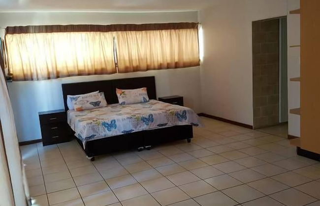 Sunflower Guesthouse - Photo 3