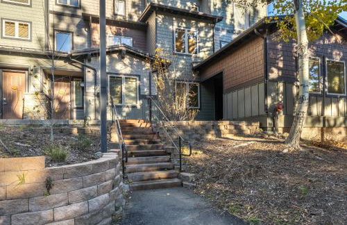 Mammoth Green #220 - Nearly Ski-In Ski-Out 3 Bedroom 2 Bath, Sleeps 8 - Photo 33