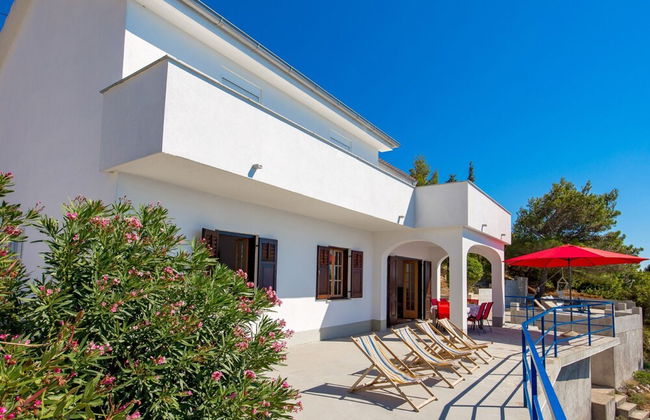 Sunny Beachfront Jablanac Apartments - Foto 29