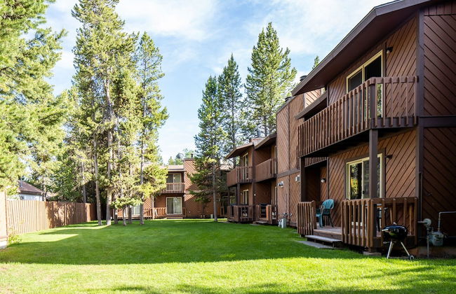 Huckleberry House - Photo 27