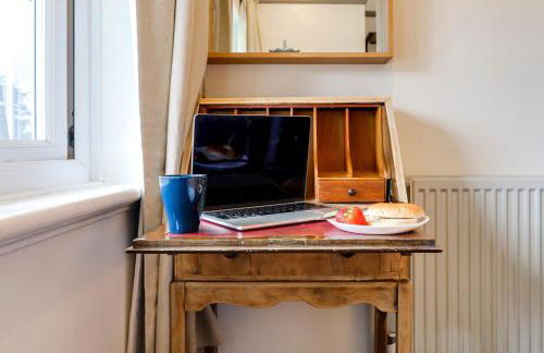 Wisteria Apt Spacious 3BR & Balcony - Photo 19