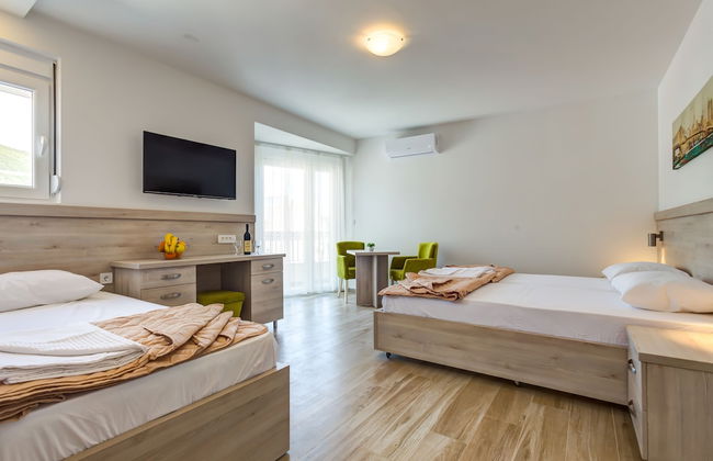 Almare apartments Budva - Photo 15